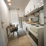 Apartament White Tower Minimal Salonic