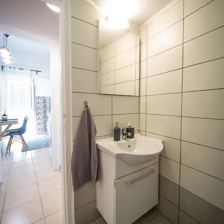 Apartment White Tower Minimal