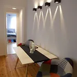 White Tower Minimal Apartman *